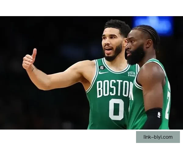 皮尔斯谈双探花组合:塔图姆需独处调整 布朗成MVP赛季领军人物 皮尔斯谈双探花组合:塔图姆需独处调整 布朗成MVP赛季领军人物